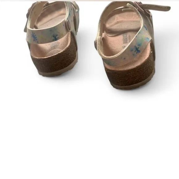 Birkenstock rio ankle strap Sandals  pink Floral Print size 4 youth summer