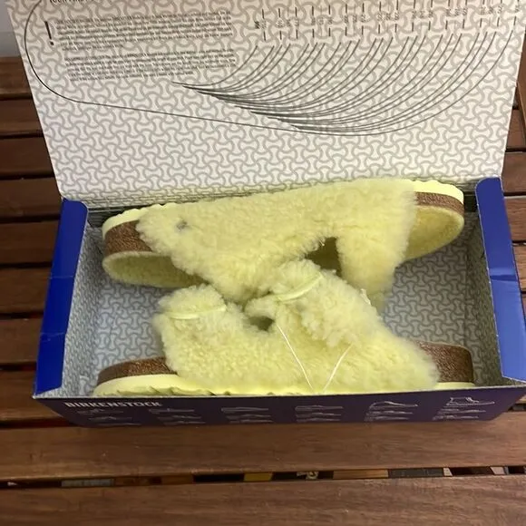 Birkenstock Arizona Big Buckle Shearling Sandals Yellow EU 39/US Women 8/UK 5.5