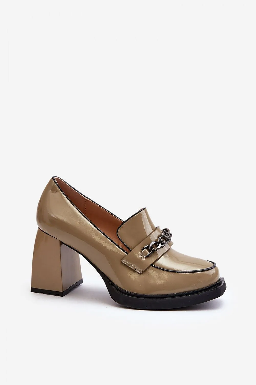 Block heel pumps