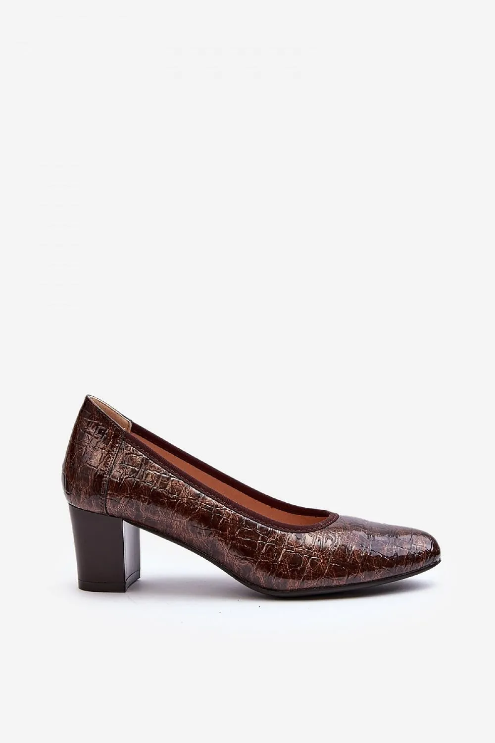 Block heel pumps