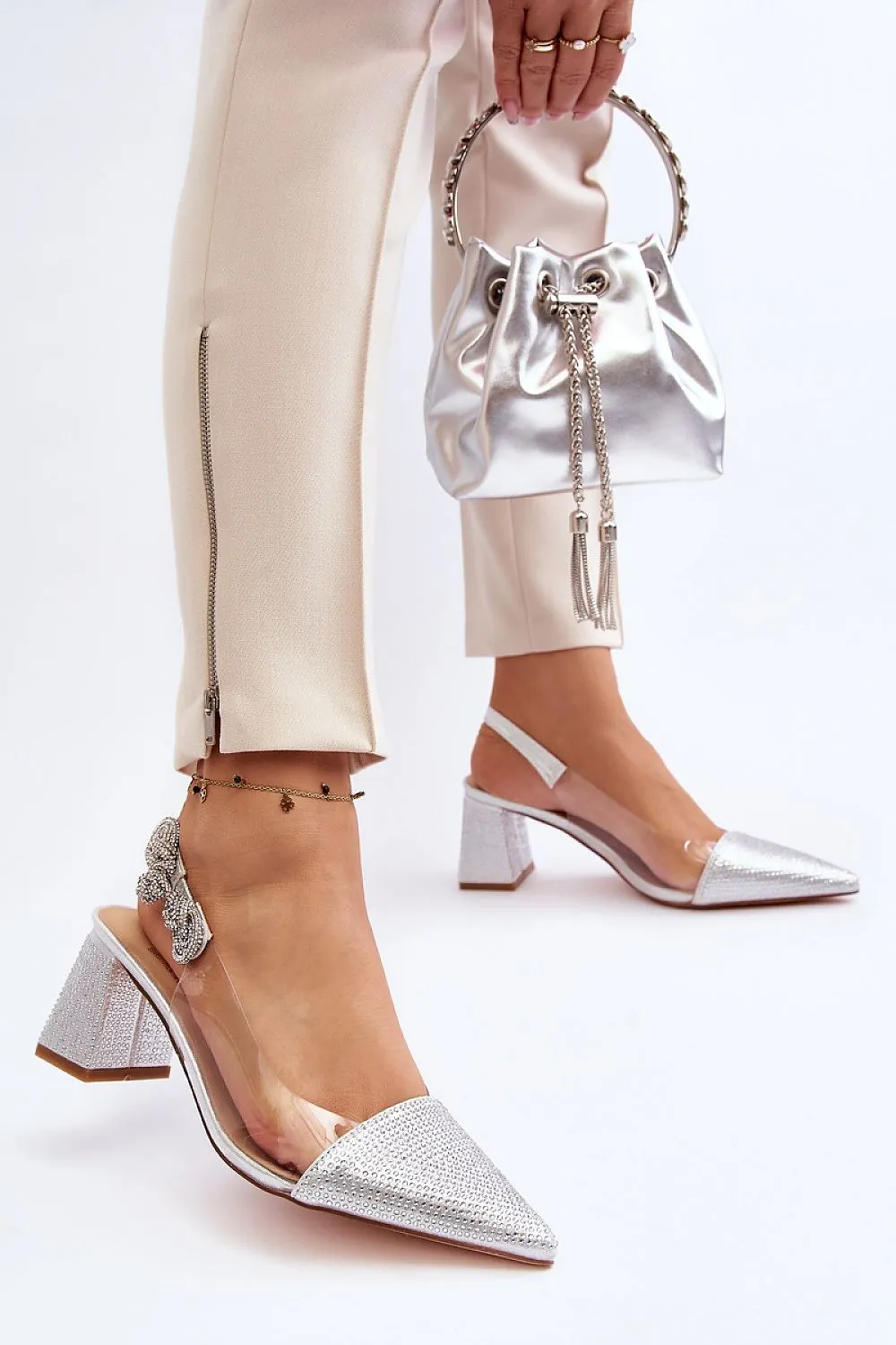 Block heel pumps
