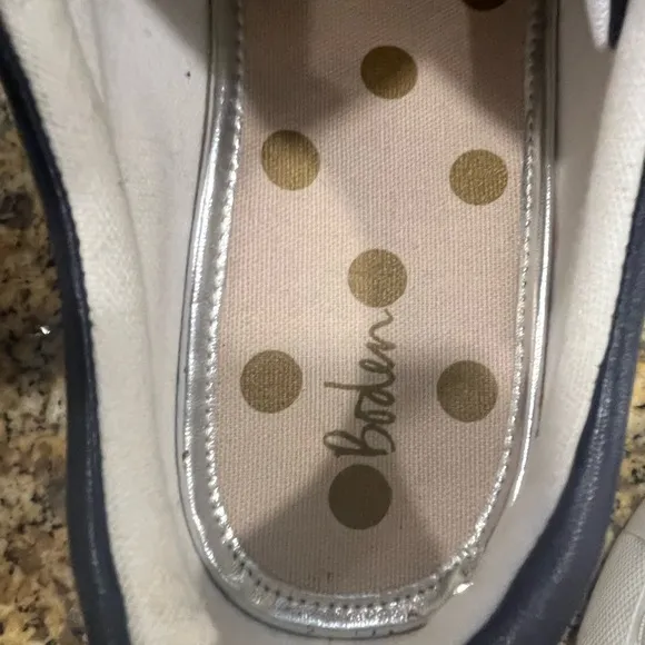 Boden Navy Blue LeatherCasual Lace-Up Sneakers Silver Stripe 41 US 9.5