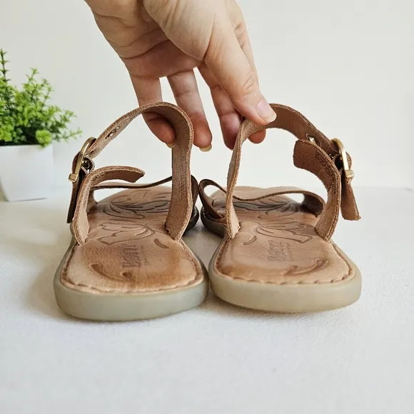 Born Womens Flat Slide Sandals Size 9M Leather Double Strap Golden Buckle