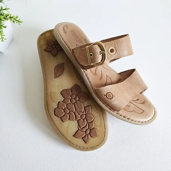 Born Womens Flat Slide Sandals Size 9M Leather Double Strap Golden Buckle