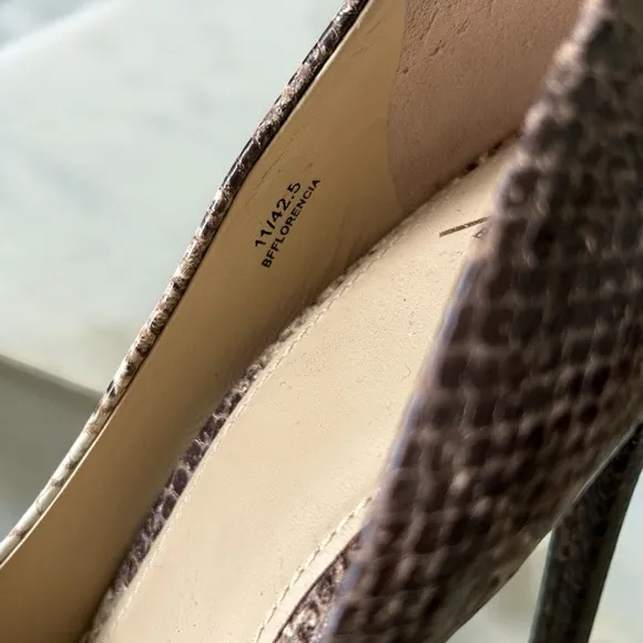 Brian Atwood Snakeskin Peep-Toe Platform High Heels sz 11