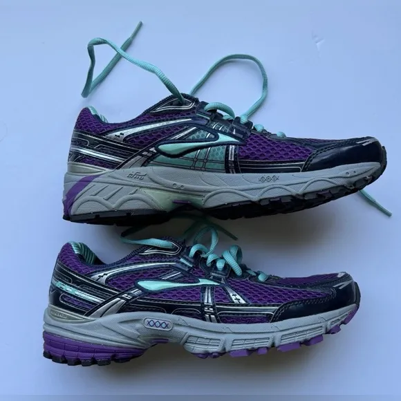 Brooks Adrenaline GTS 11 Purple Turquoise Navy Woman’s Size 9 EUC