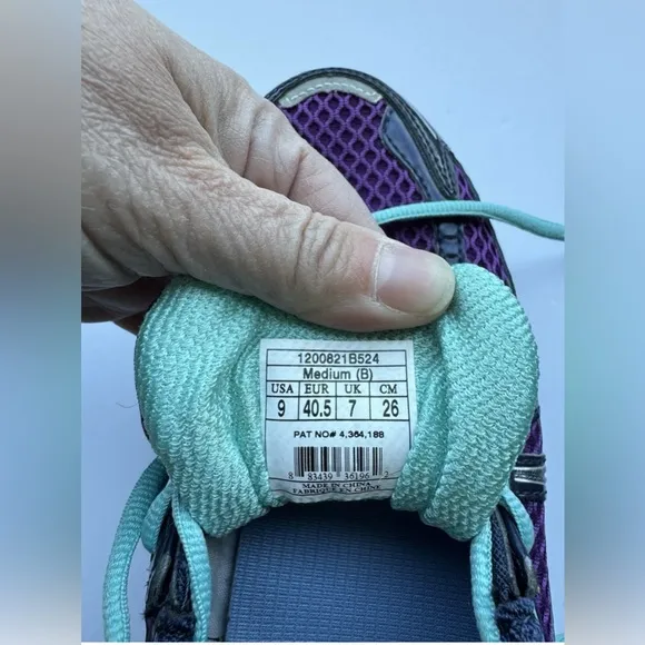 Brooks Adrenaline GTS 11 Purple Turquoise Navy Woman’s Size 9 EUC