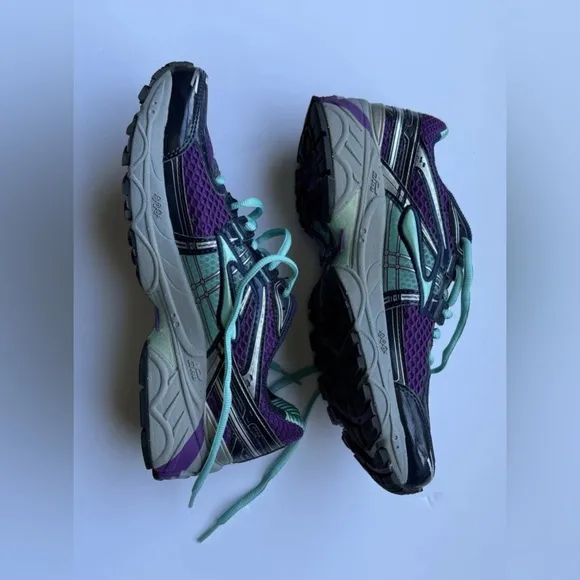 Brooks Adrenaline GTS 11 Purple Turquoise Navy Woman’s Size 9 EUC