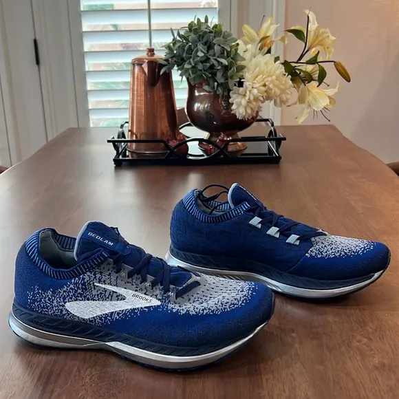 Brooks Bedlam - 1102831D449 Men's Running Shoes. Size 9