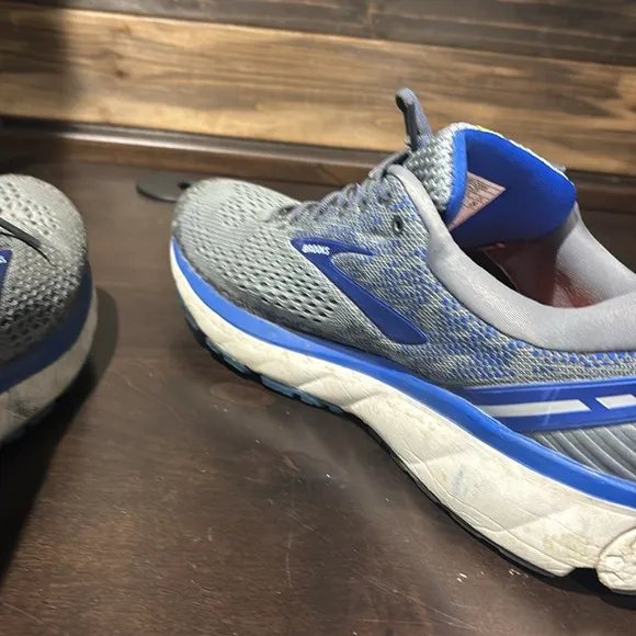 Brooks Ghost 11 Gray Blue Running Comfort Shoes Size 11