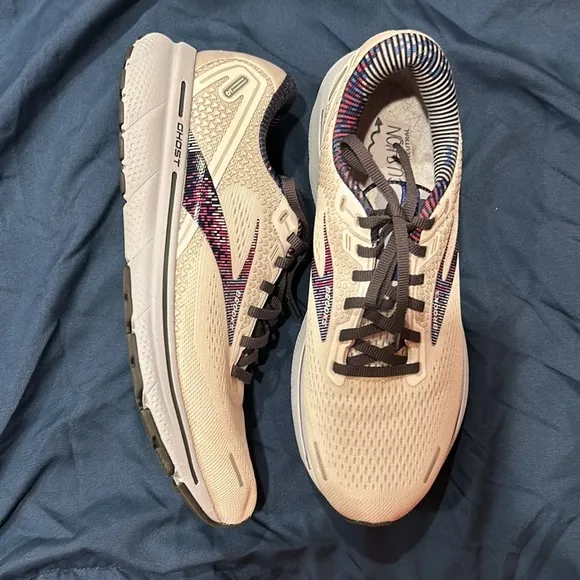 Brooks Ghost 14 Neutral Running Shoe White/Heather/Ebony