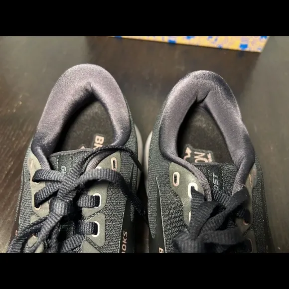 Brooks Ghost 15 Running Shoes Sneakers Black/Rose Gold Womans Size 8.5