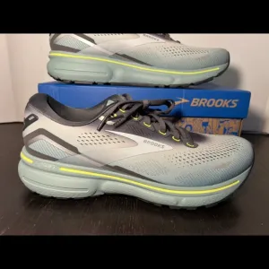 Brooks Ghost 15 Running Shoes Sneakers Gray/Oyster/Cloud Blue Mens Size 8.5D