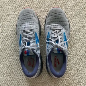 Brooks Men’s Ghost 14 Sneakers Tennis Shoes Size 11 EUC Grey Blue GUC Run Train