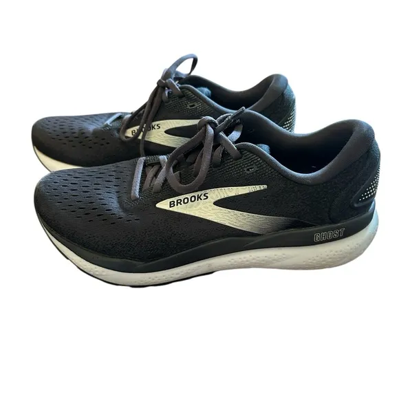 Brooks Men's Ghost 16 2E  Black/Gray/White Running Shoes Size 10