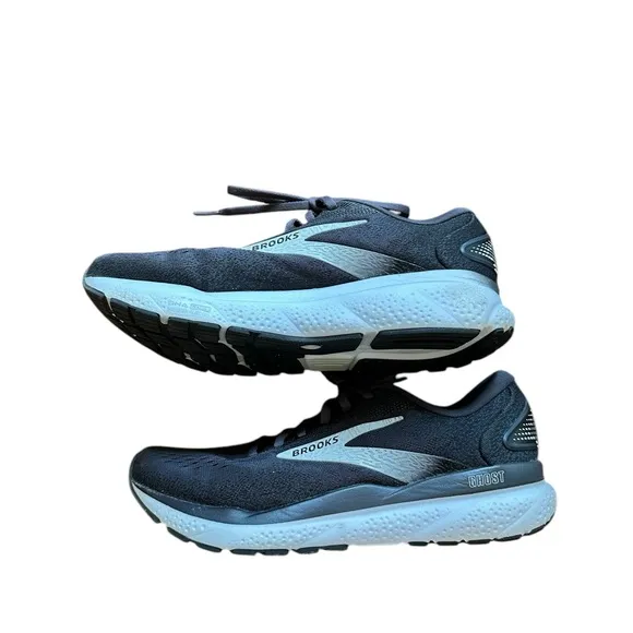 Brooks Men's Ghost 16 2E  Black/Gray/White Running Shoes Size 10