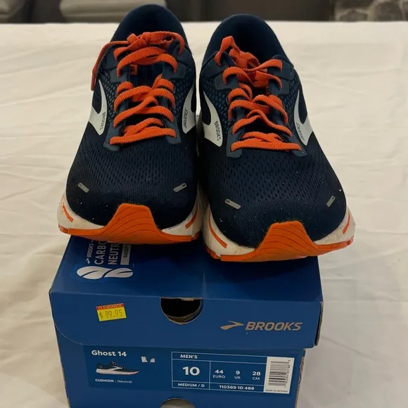 Brooks running shoes. Men’s size 10. Good Cond. incl box. Blue - orange.
