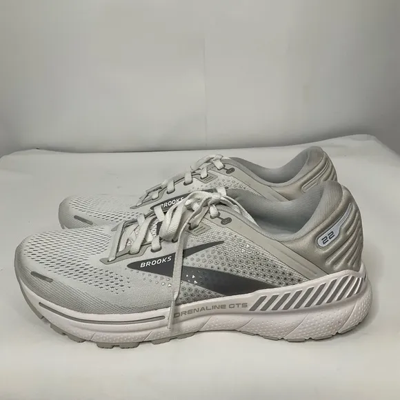 Brooks Women’s Adrenaline GTS 22 Running Road White Silver Tennis Shoes; Sz 11B