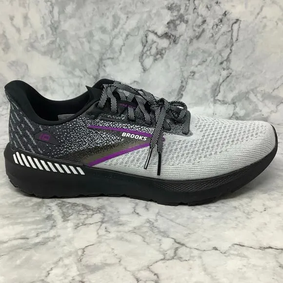 Brooks Womens Size 8.5W Black White Violet Launch 10 Running Sneakers P2-3