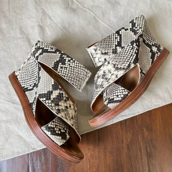 BUTTERO Slip On Open Toe Wedge Sandals in Leather Snakeskin