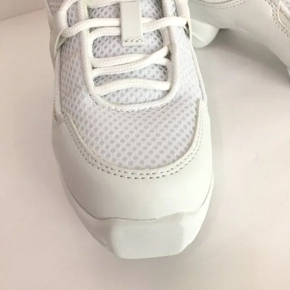 Capezio White DS11 Fierce Dansneakers Dance Sneakers Shoes Size 4 NEW