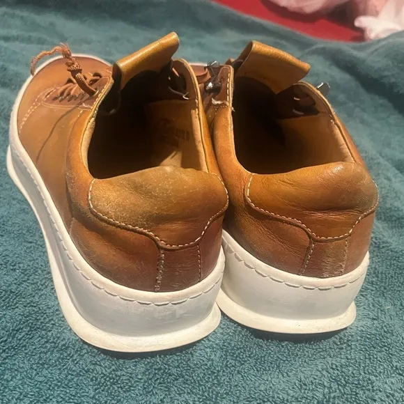 Carrucci Genuine Calf Skin Slip on Sneakers Cognac Size 9.5