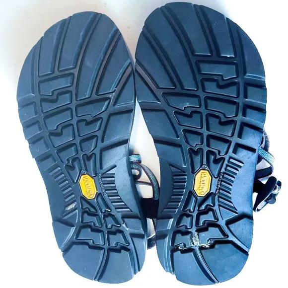 CHACO blue tan adjustable double strap classic sandals, women’s 10.