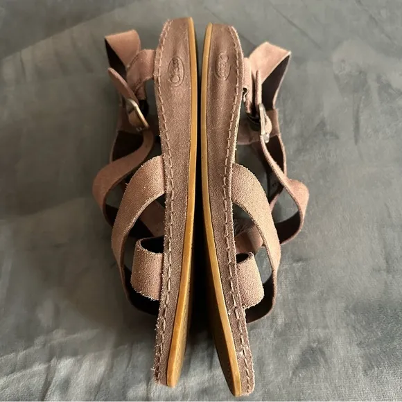Chaco Wayfarer Suede Sparrow Sandals Size 9