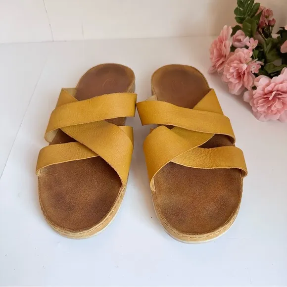 Chaco Wayfarer Yellow Ochre Suede Leather Slide Sandals