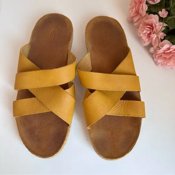 Chaco Wayfarer Yellow Ochre Suede Leather Slide Sandals