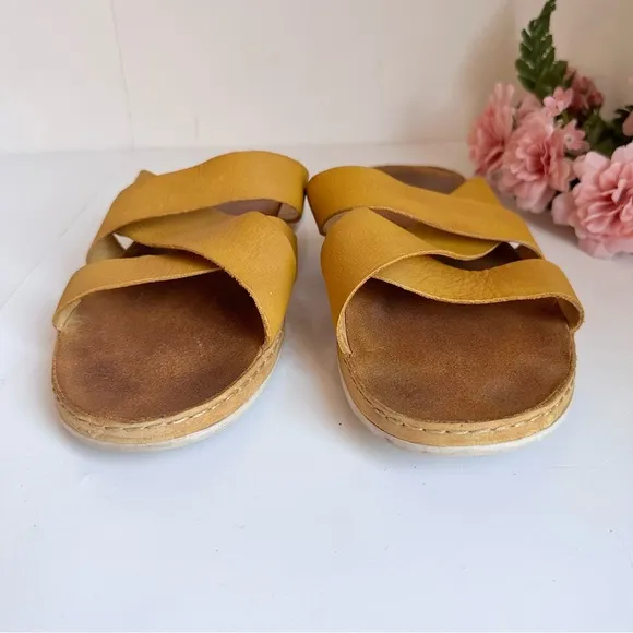 Chaco Wayfarer Yellow Ochre Suede Leather Slide Sandals