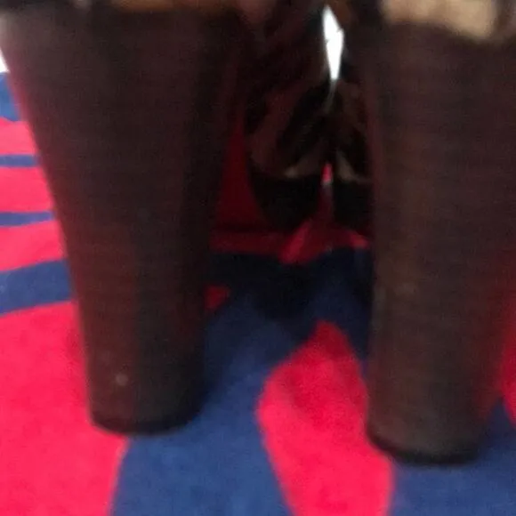 CHRISTIAN LOUBOUTIN Paris PONY LEOPARD‎