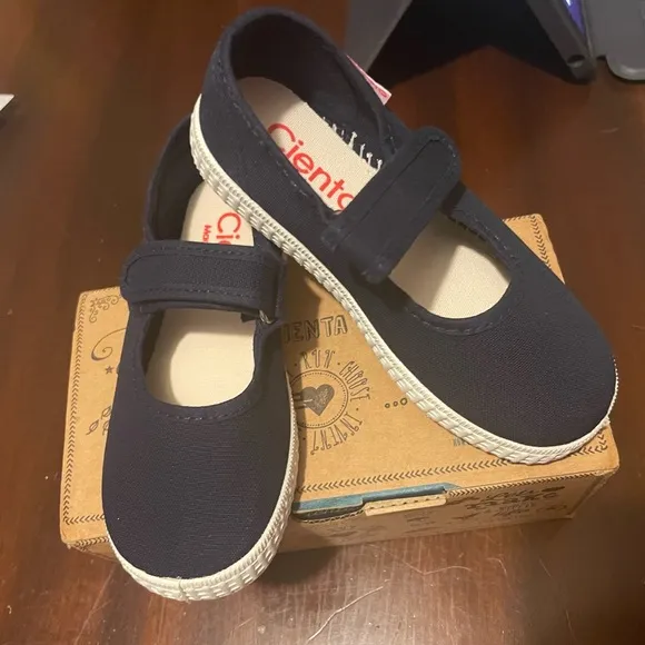 Cienta Toddler Shoes