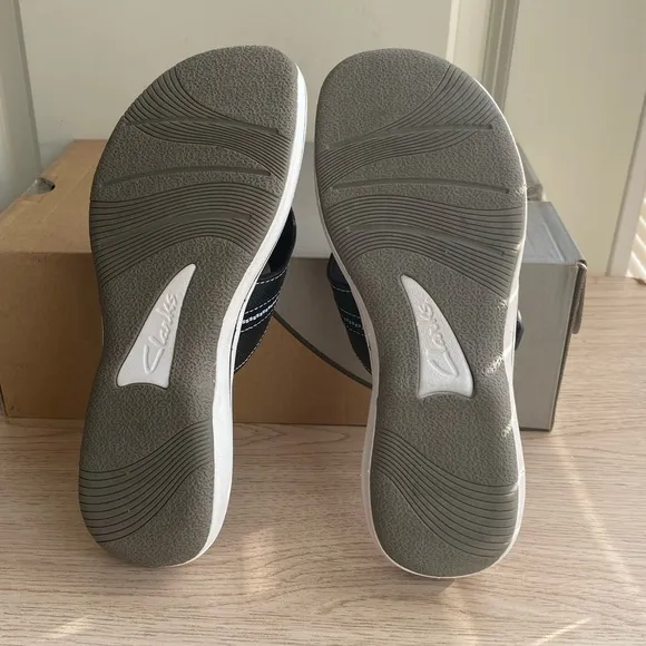 Clarks Comfort Slip on Slippers /Shoes Women Sandal- W 8