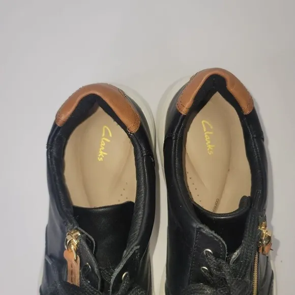 Clarks Un Rio Spirit Womens 9M Oxford Atletic Work Career Preppy Y2K Goth Retro
