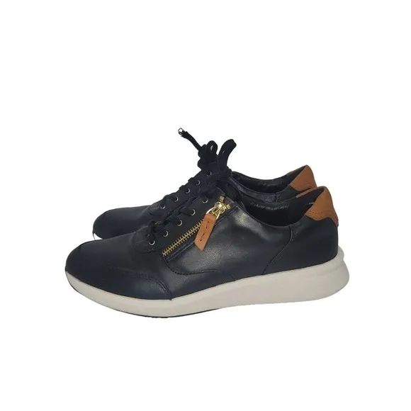 Clarks Un Rio Spirit Womens 9M Oxford Atletic Work Career Preppy Y2K Goth Retro