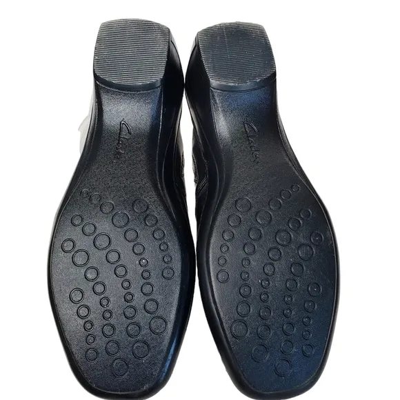 Clarks Women's Black Slip-On Mules, Business Casual Comfy Shoes Size 8.5