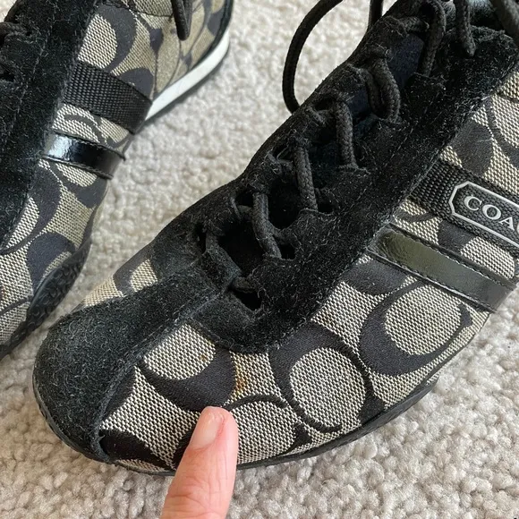 Coach Katelyn Sneakers Size 7.5 Black White Gray Suede Canvas Signature Logo