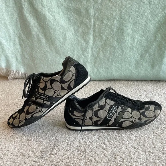Coach Katelyn Sneakers Size 7.5 Black White Gray Suede Canvas Signature Logo