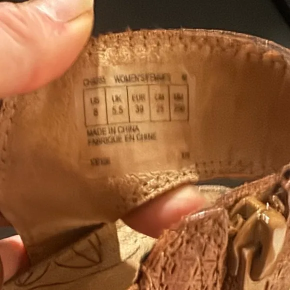Cobb Hill Shona Tstrap BROWN Wedge Sandal