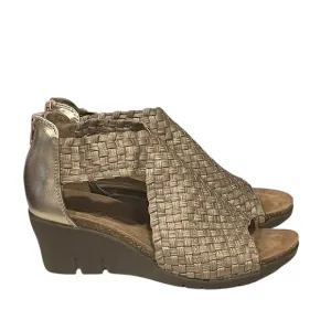 Comfortiva Alesha Sandals Woven Metallic Style CT0030203 NWOT/NWOB