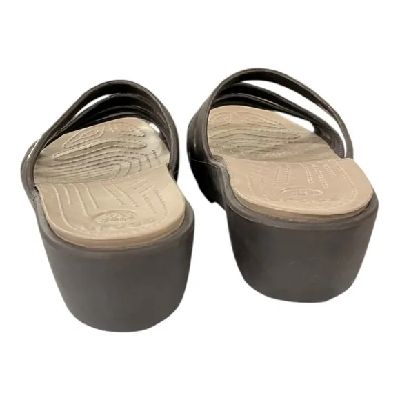 Crocs Comfort Slip On Strappy Wedge Sandals Gray Women’s Size 11 Summer Preppy