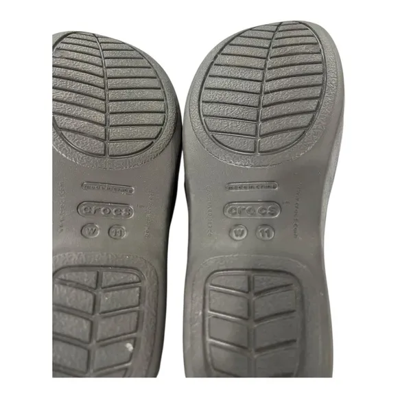 Crocs Comfort Slip On Strappy Wedge Sandals Gray Women’s Size 11 Summer Preppy