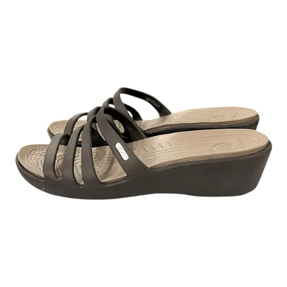 Crocs Comfort Slip On Strappy Wedge Sandals Gray Women’s Size 11 Summer Preppy