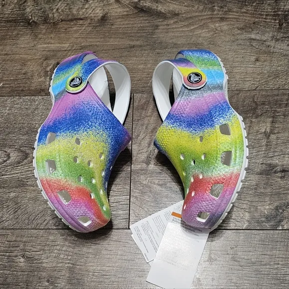 Crocs Sandals Little girls  J 1