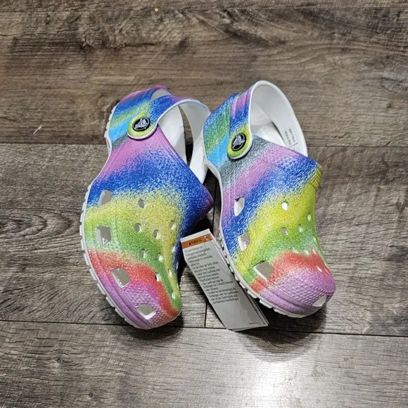 Crocs Sandals Little girls  J 1