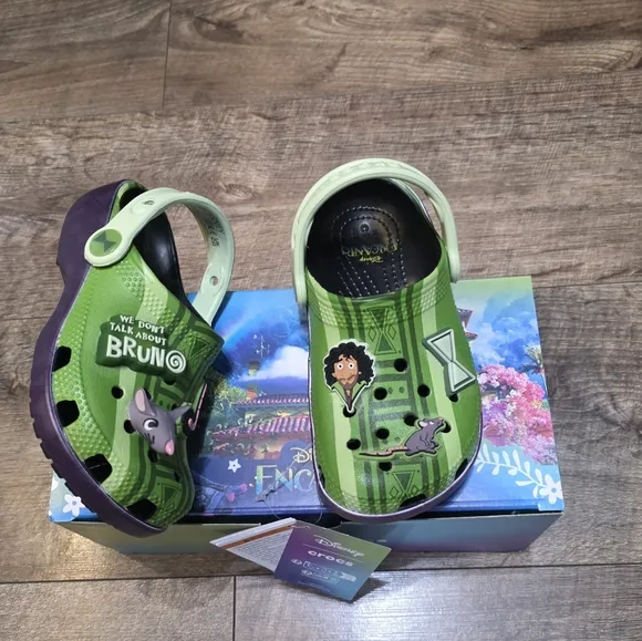 Crocs X Disney Encanto Glow in the Dark  Sandals Toddler Girls C10