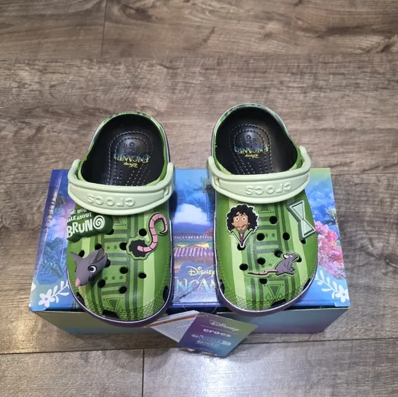 Crocs X Disney Encanto Glow in the Dark  Sandals Toddler Girls C10