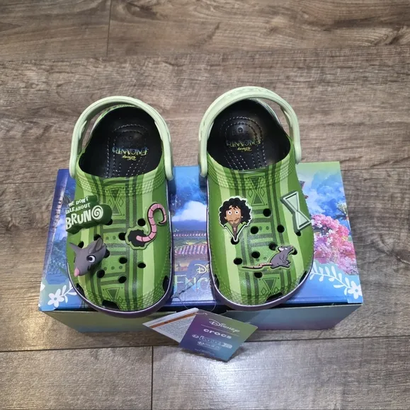 Crocs X Disney Encanto Glow in the Dark  Sandals Toddler Girls C10