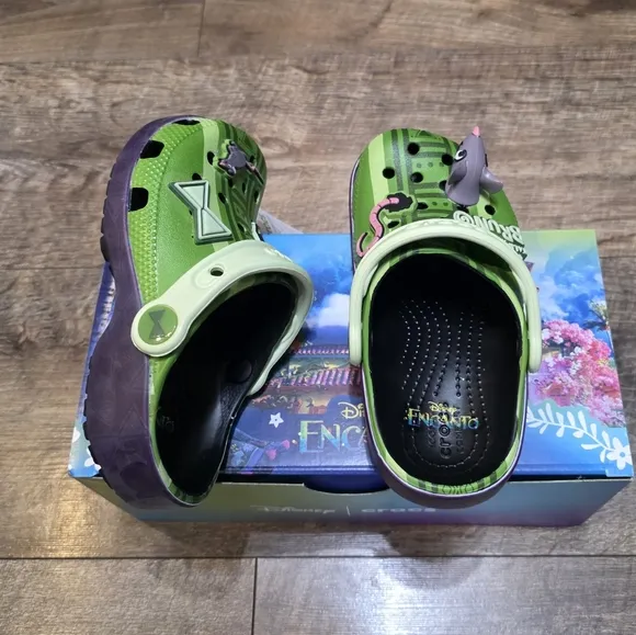 Crocs X Disney Encanto Glow in the Dark  Sandals Toddler Girls C10